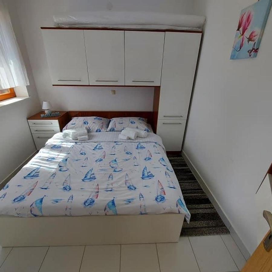 Apartments Hrestak Privlaka  Eksteriør bilde